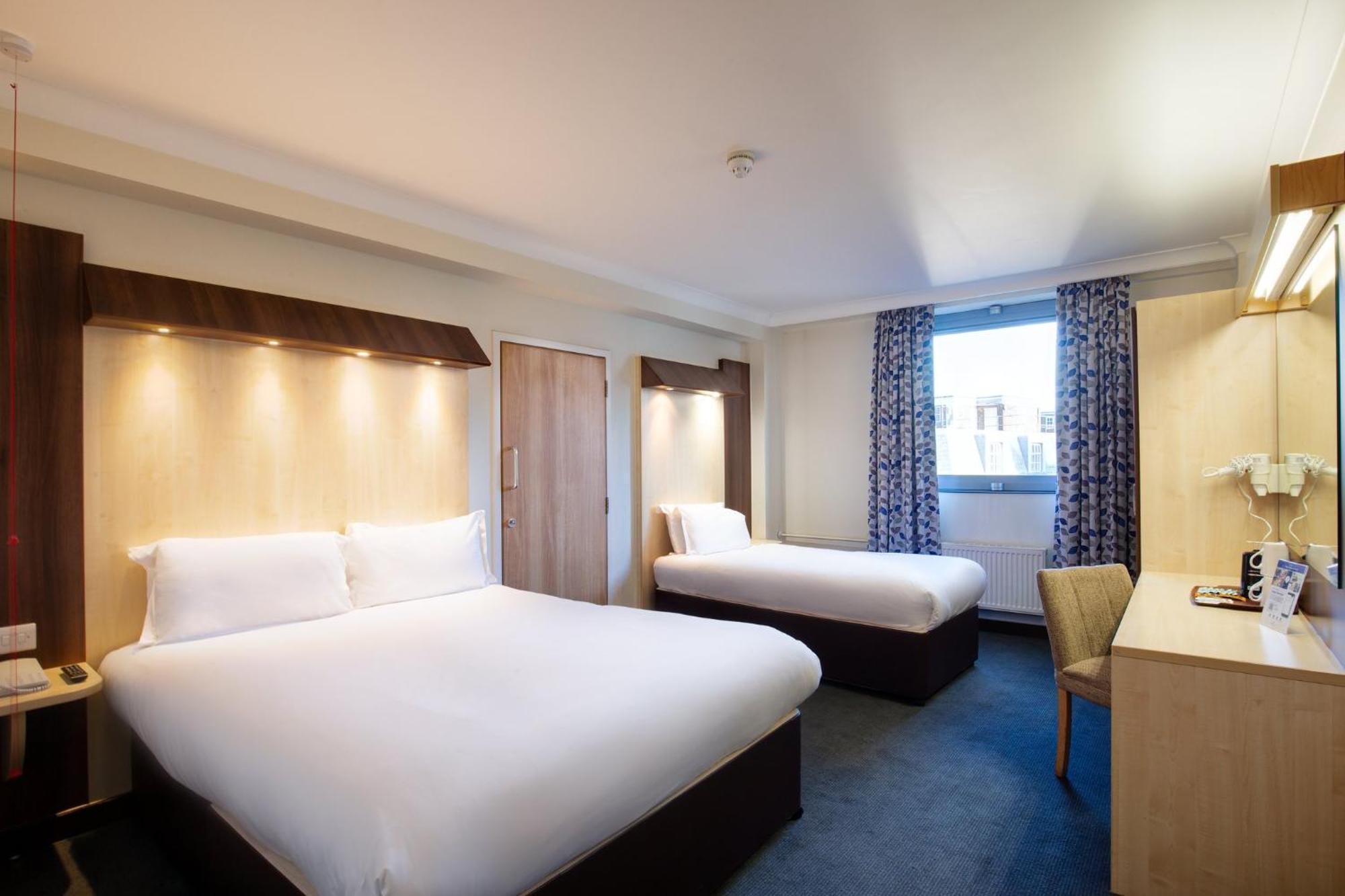 Royal National Hotel Londra Esterno foto