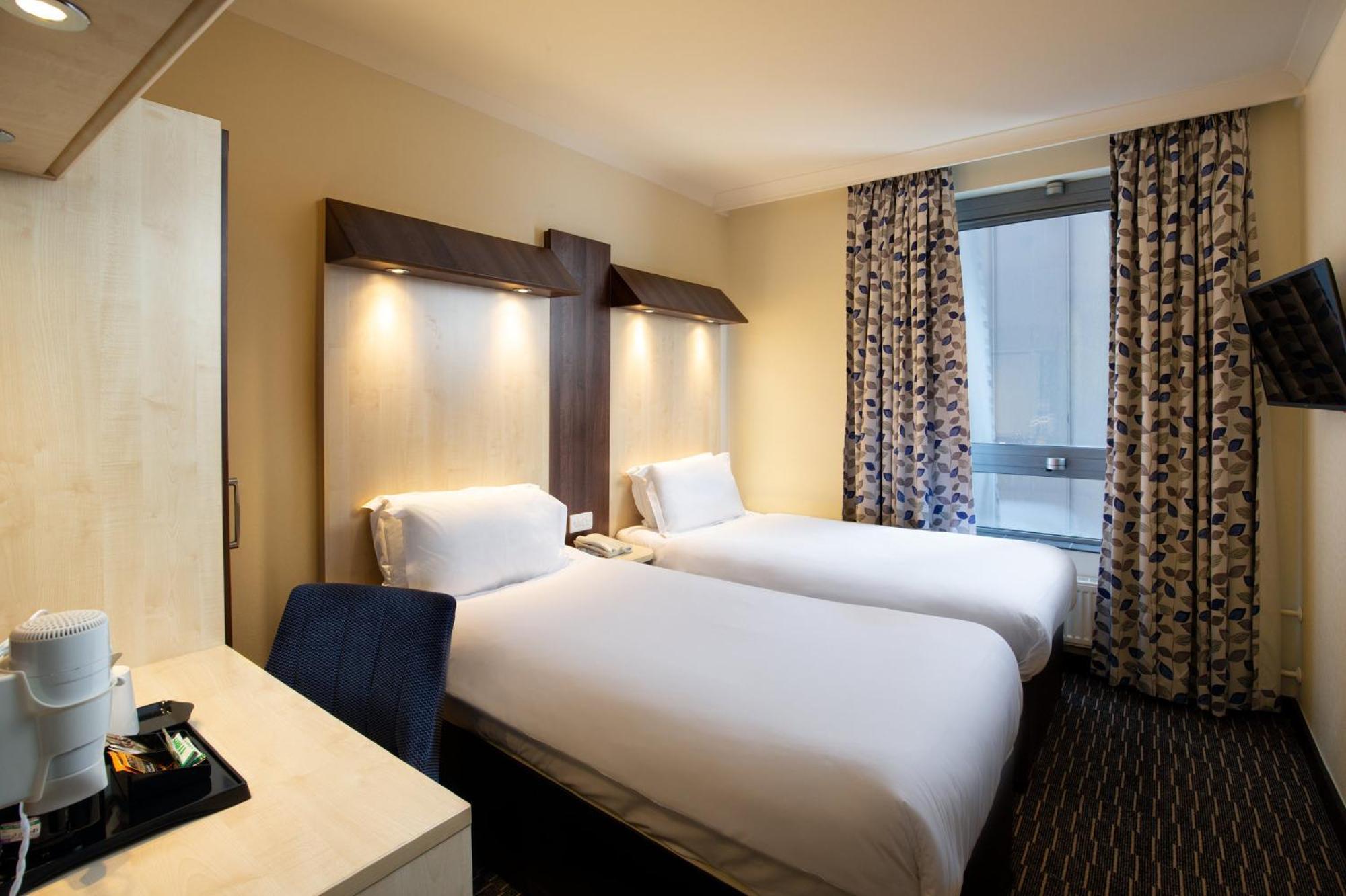 Royal National Hotel Londra Esterno foto