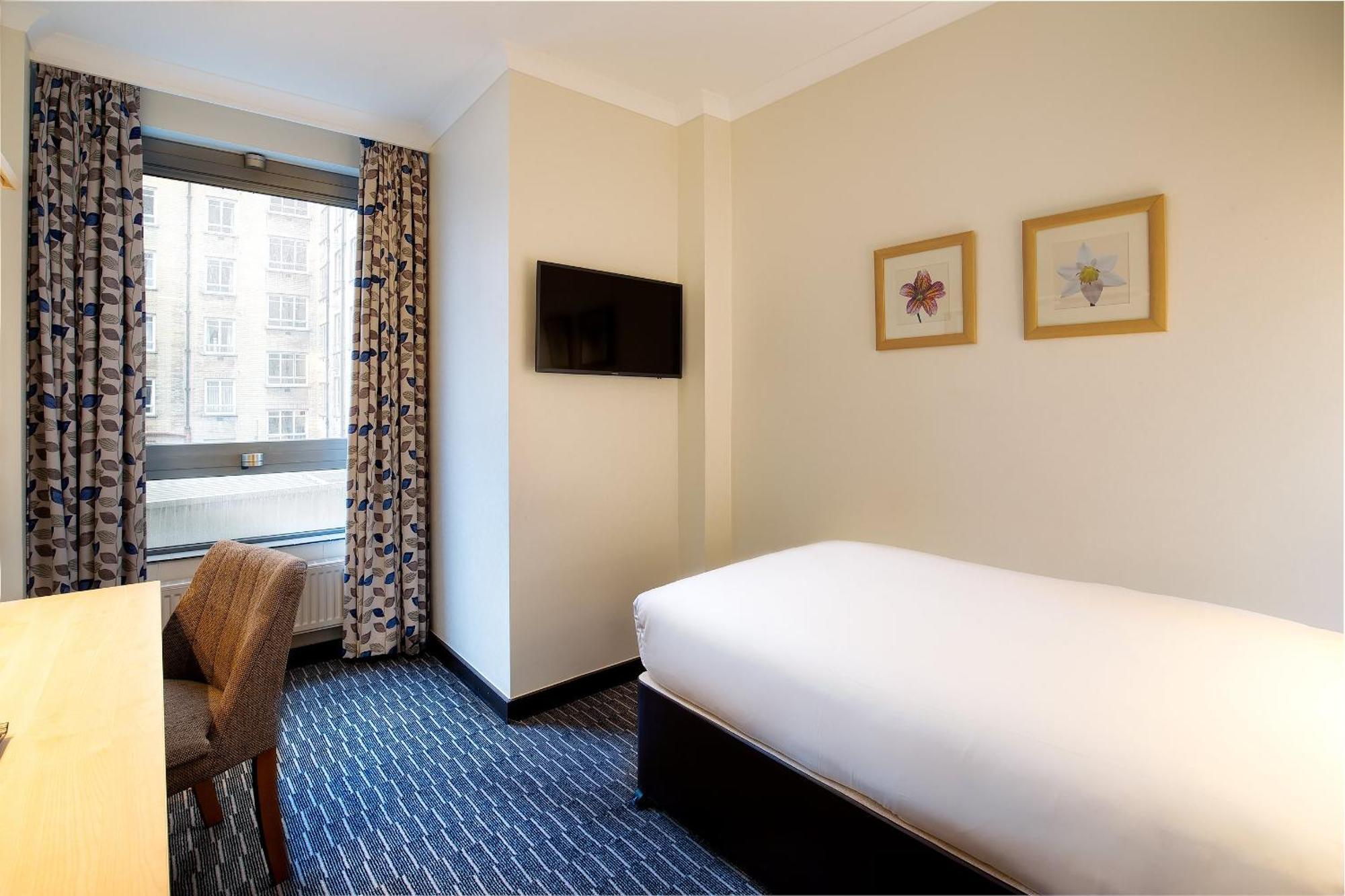 Royal National Hotel Londra Esterno foto